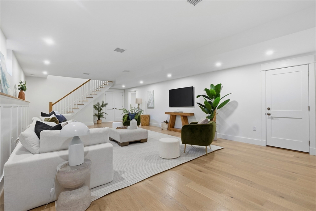2 Atherton Rd