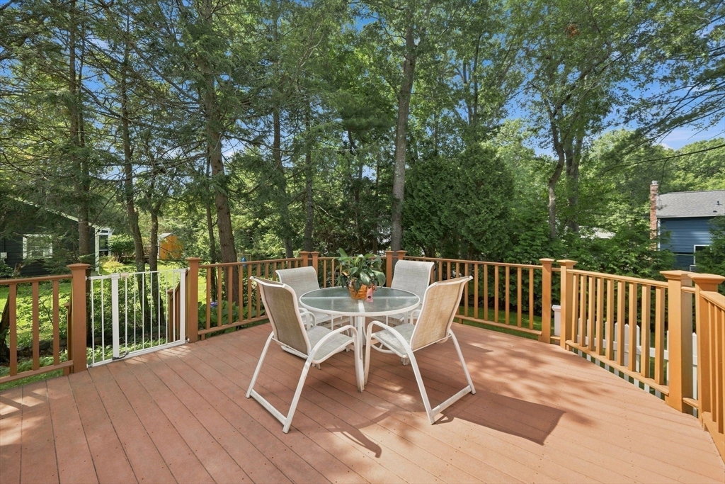 6 Cedarview Rd