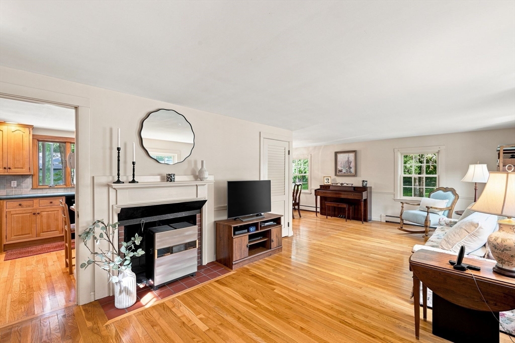 6 Cedarview Rd
