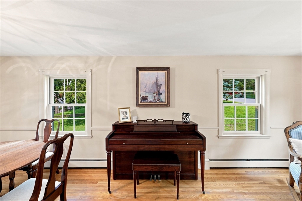 6 Cedarview Rd