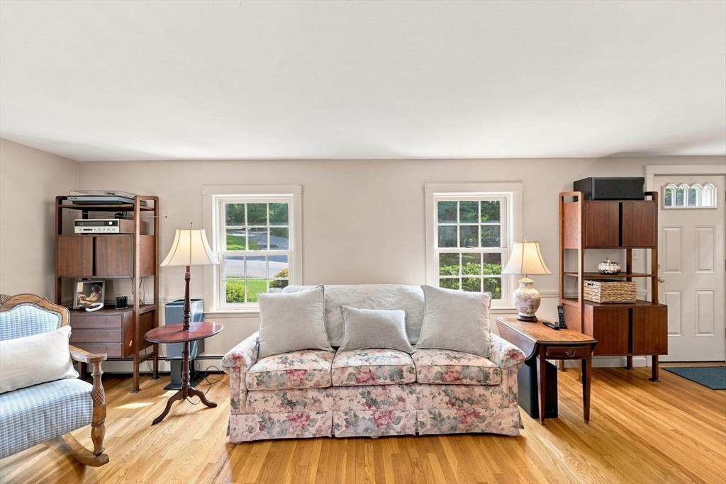 6 Cedarview Rd