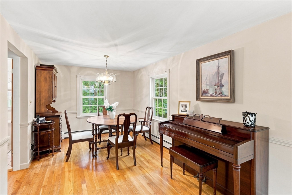 6 Cedarview Rd