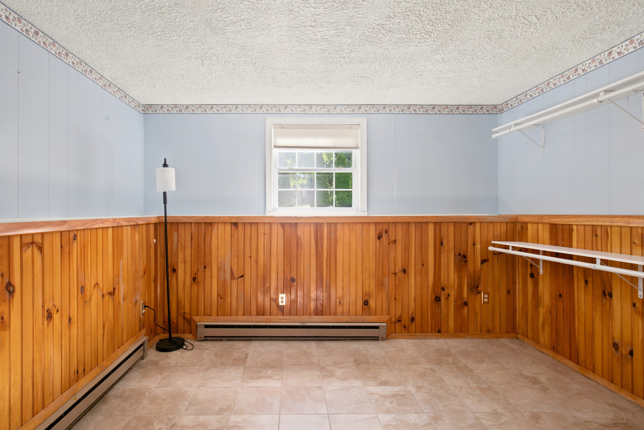 19 Sawdy Pond Avenue