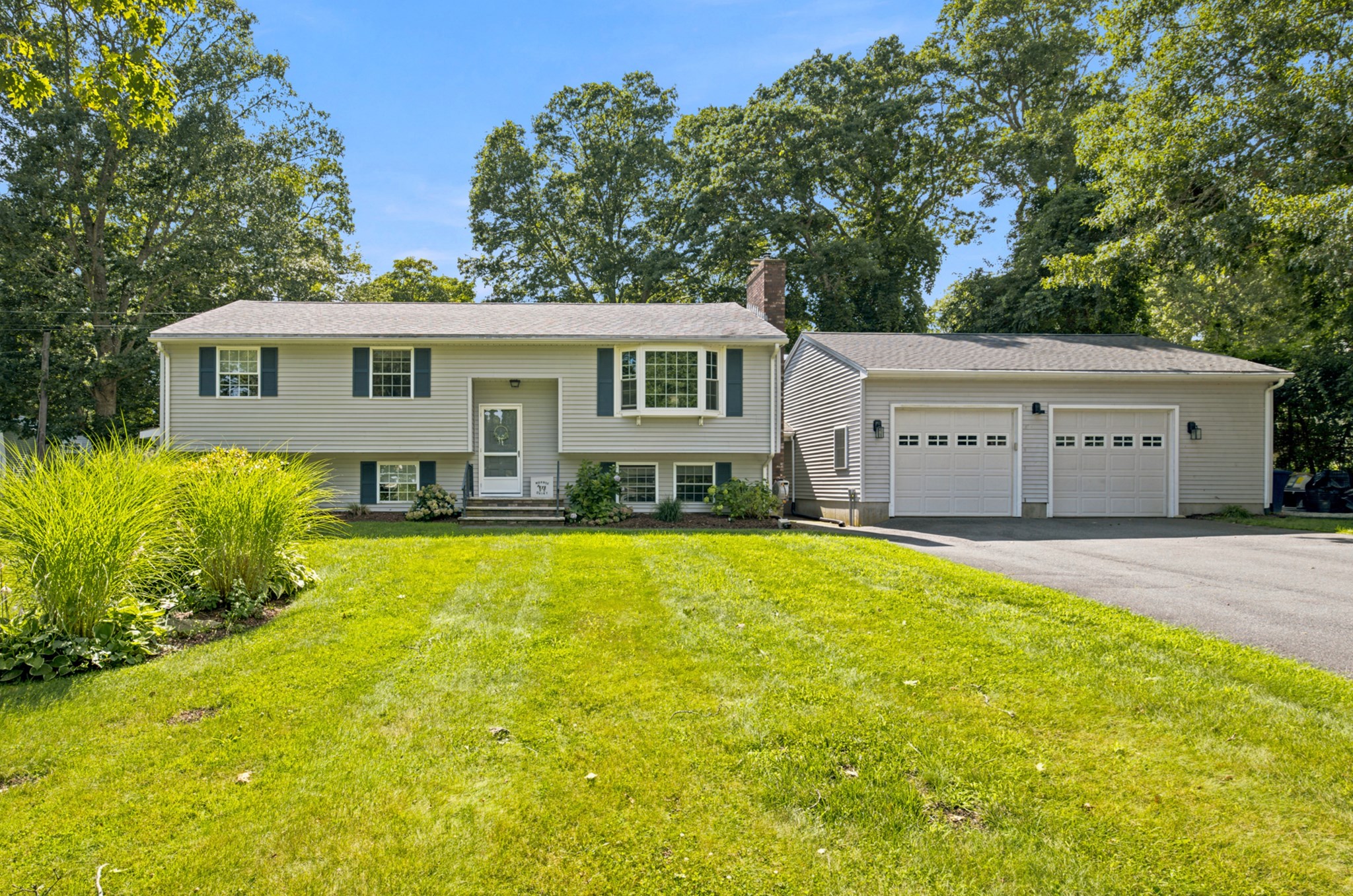 19 Sawdy Pond Avenue