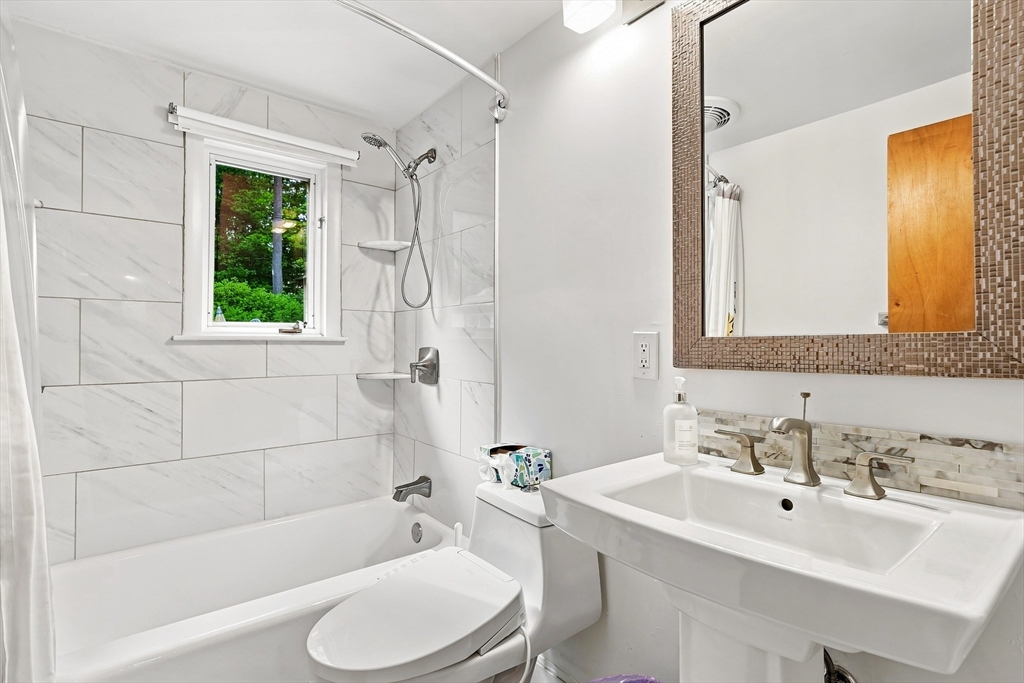 8 Patterson Rd # 8