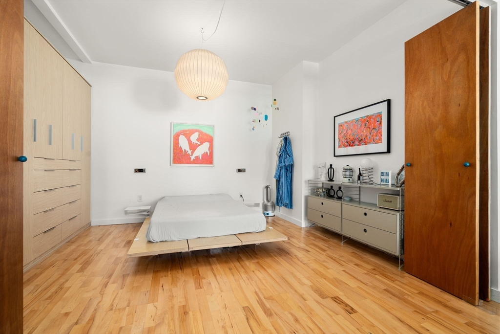 346 Congress Street # 608