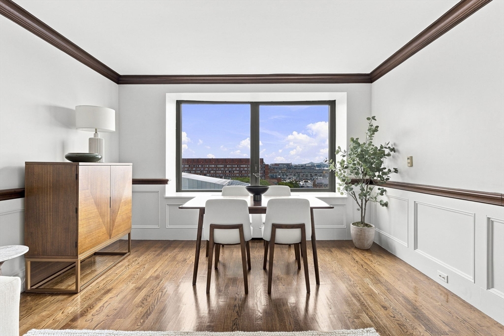 85 E India Row # 8A