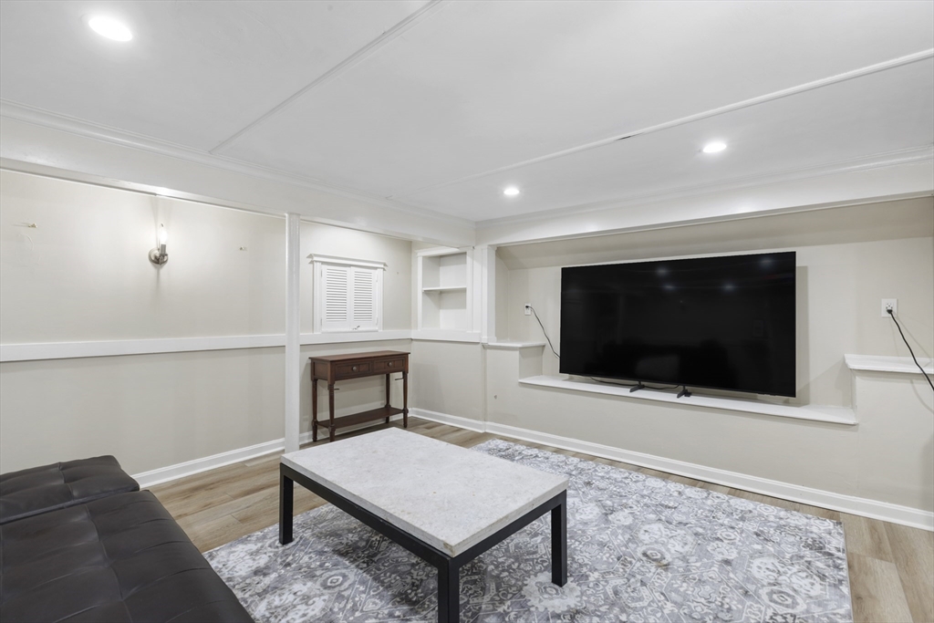 5 Moss Hill Rd