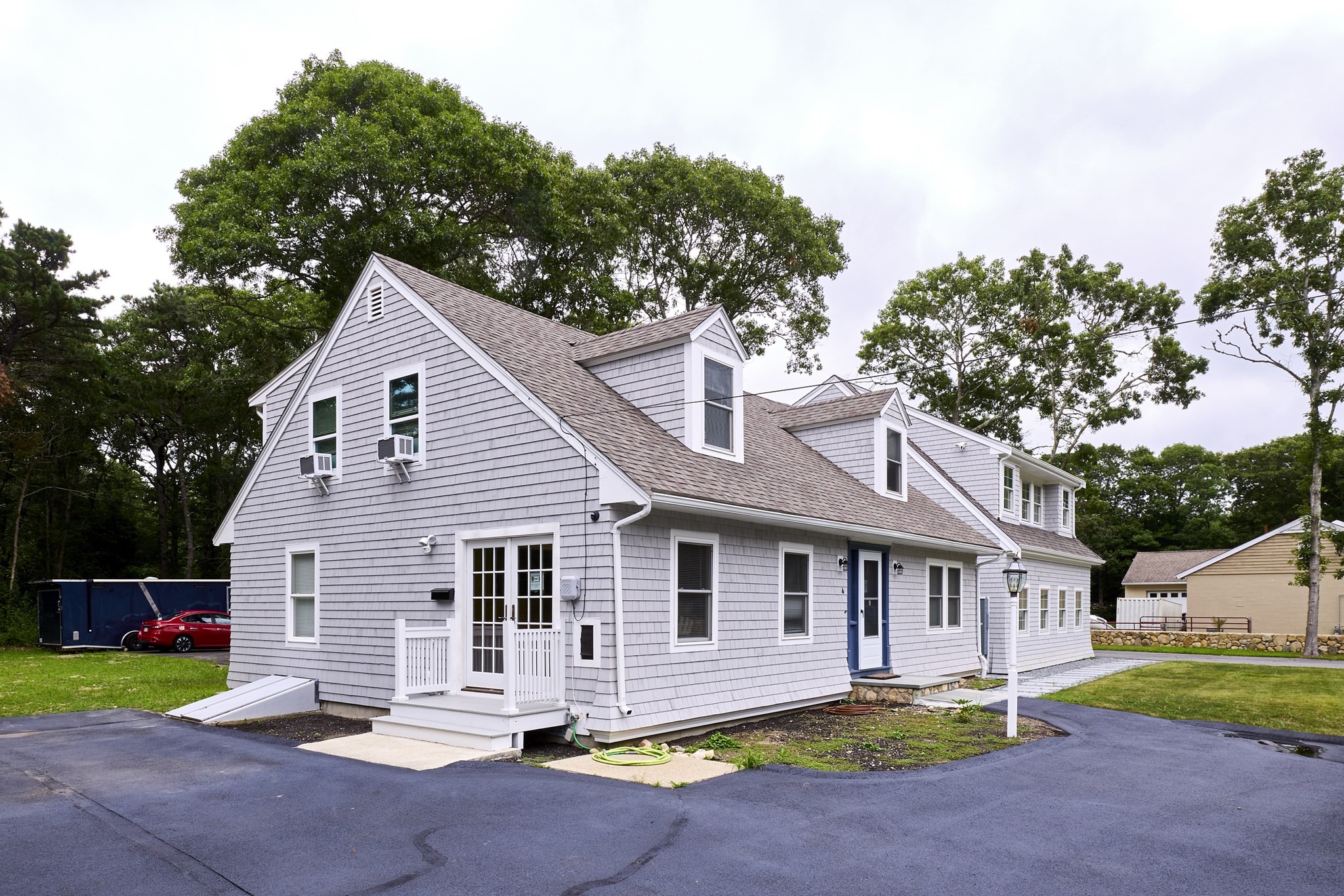 4 Edgerton Dr