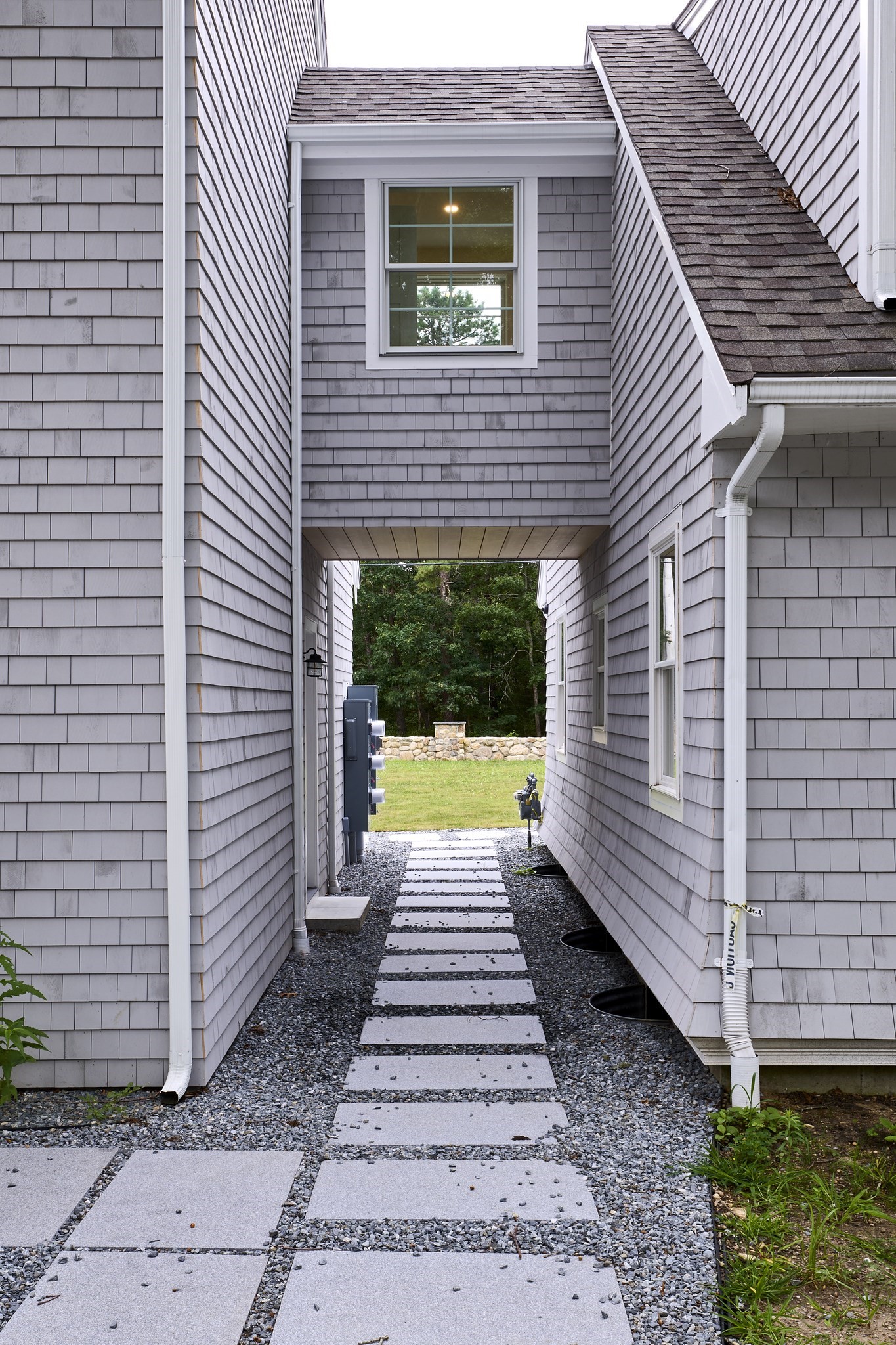 4 Edgerton Dr