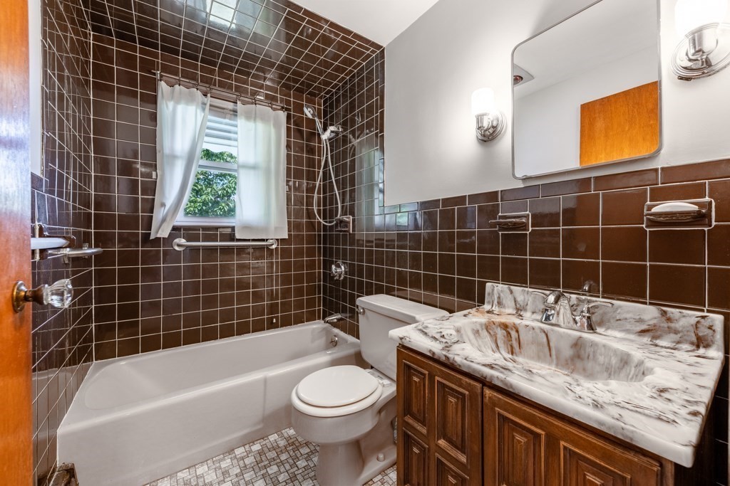 31 Anna Rd