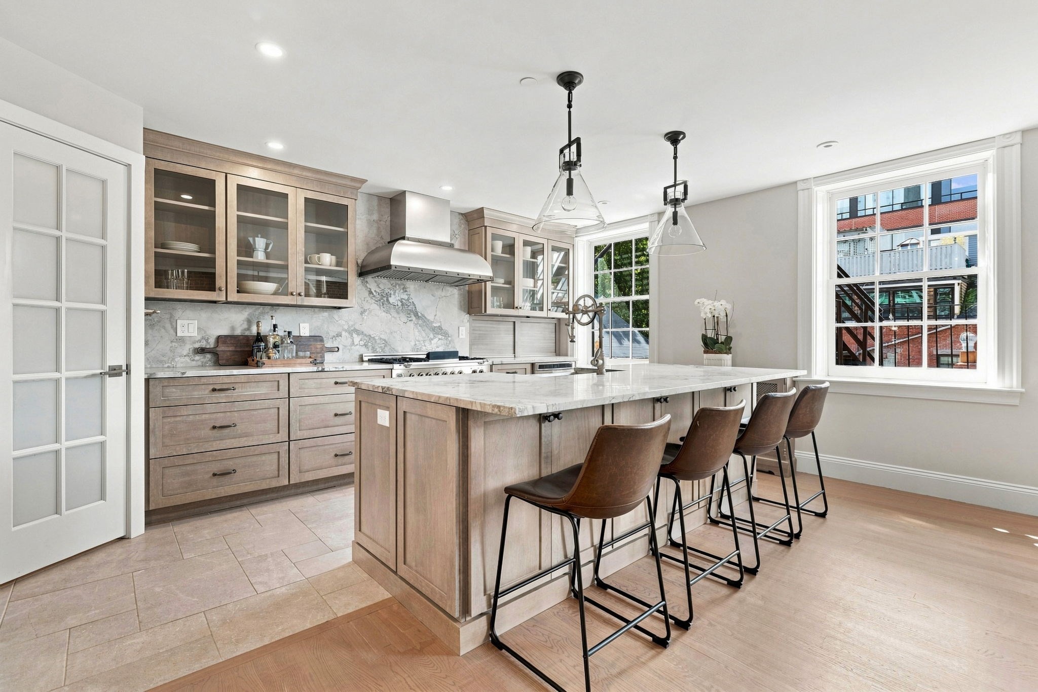 31 Bowdoin St # 4