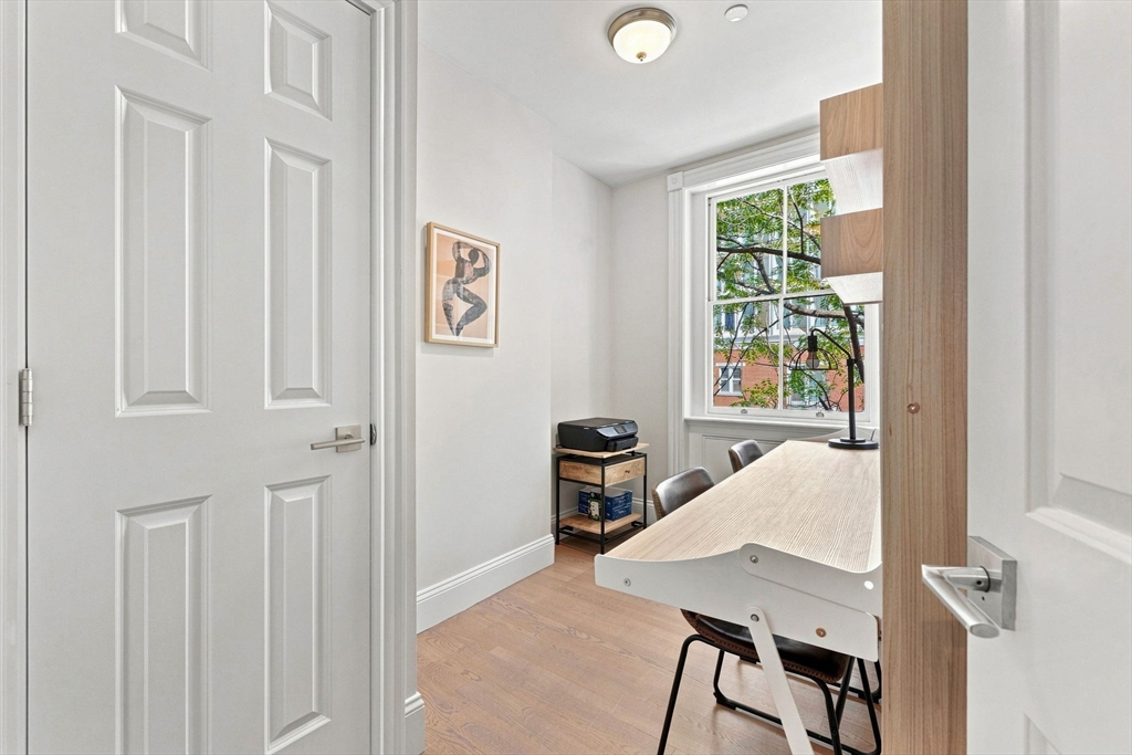 31 Bowdoin St # 4