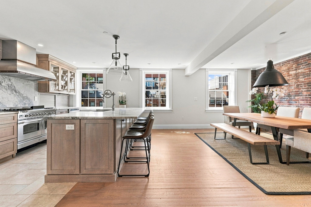 31 Bowdoin St # 4