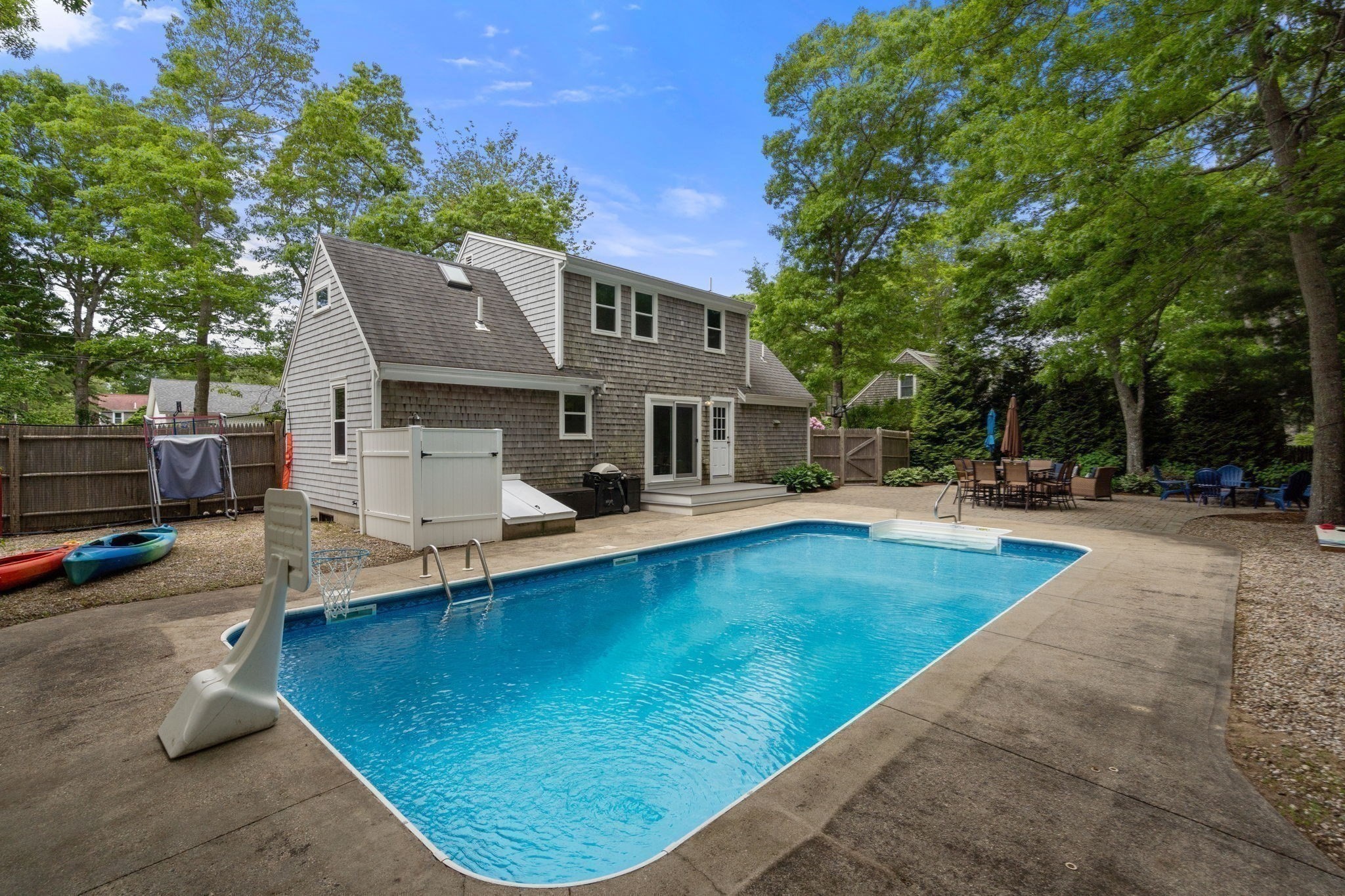 24 E Harbor Dr