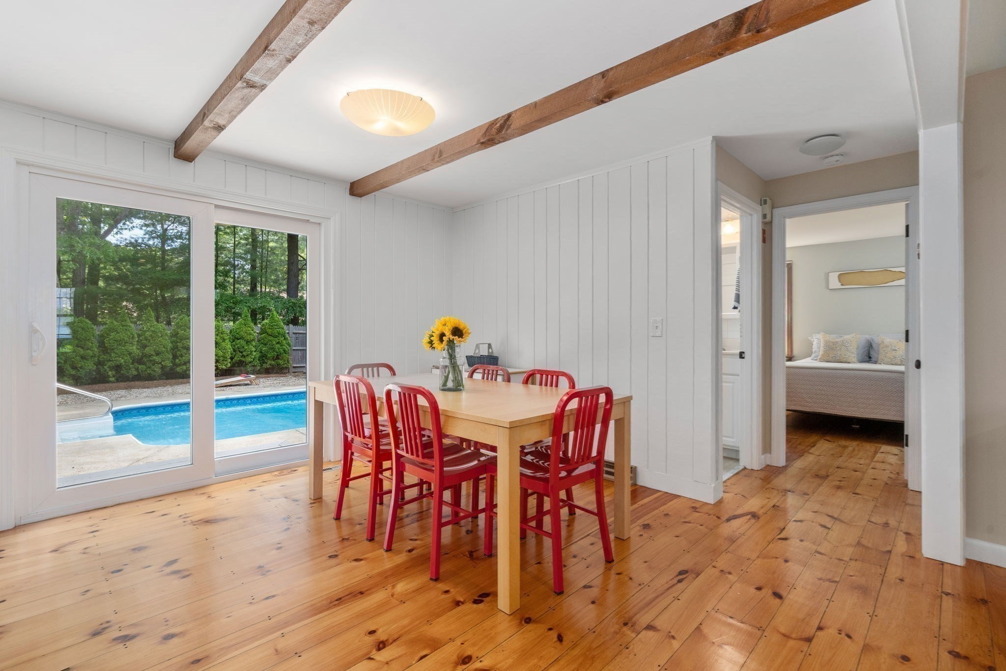 24 E Harbor Dr