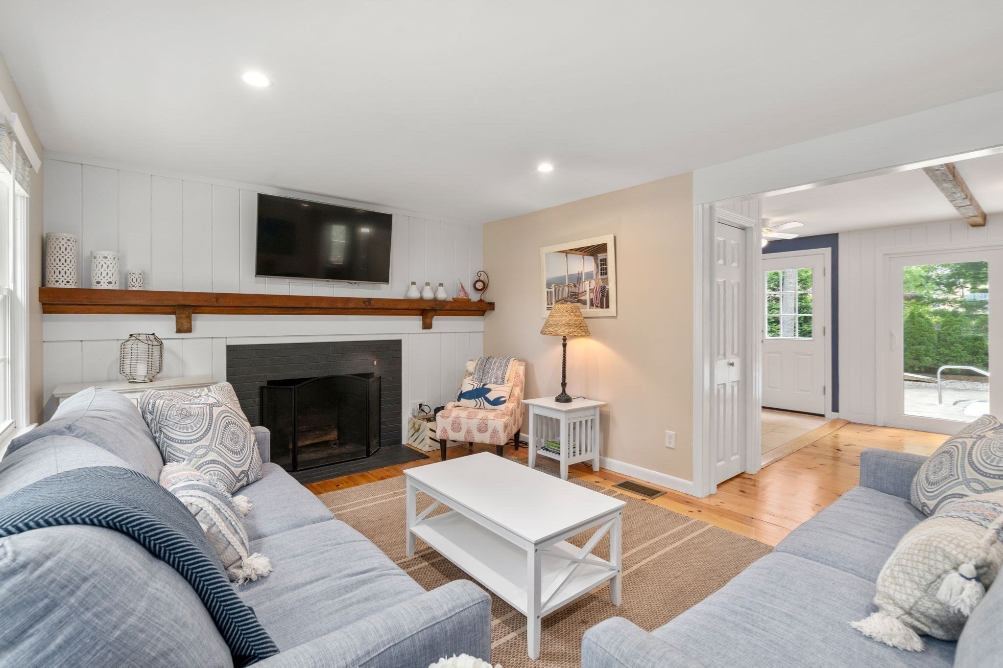 24 E Harbor Dr