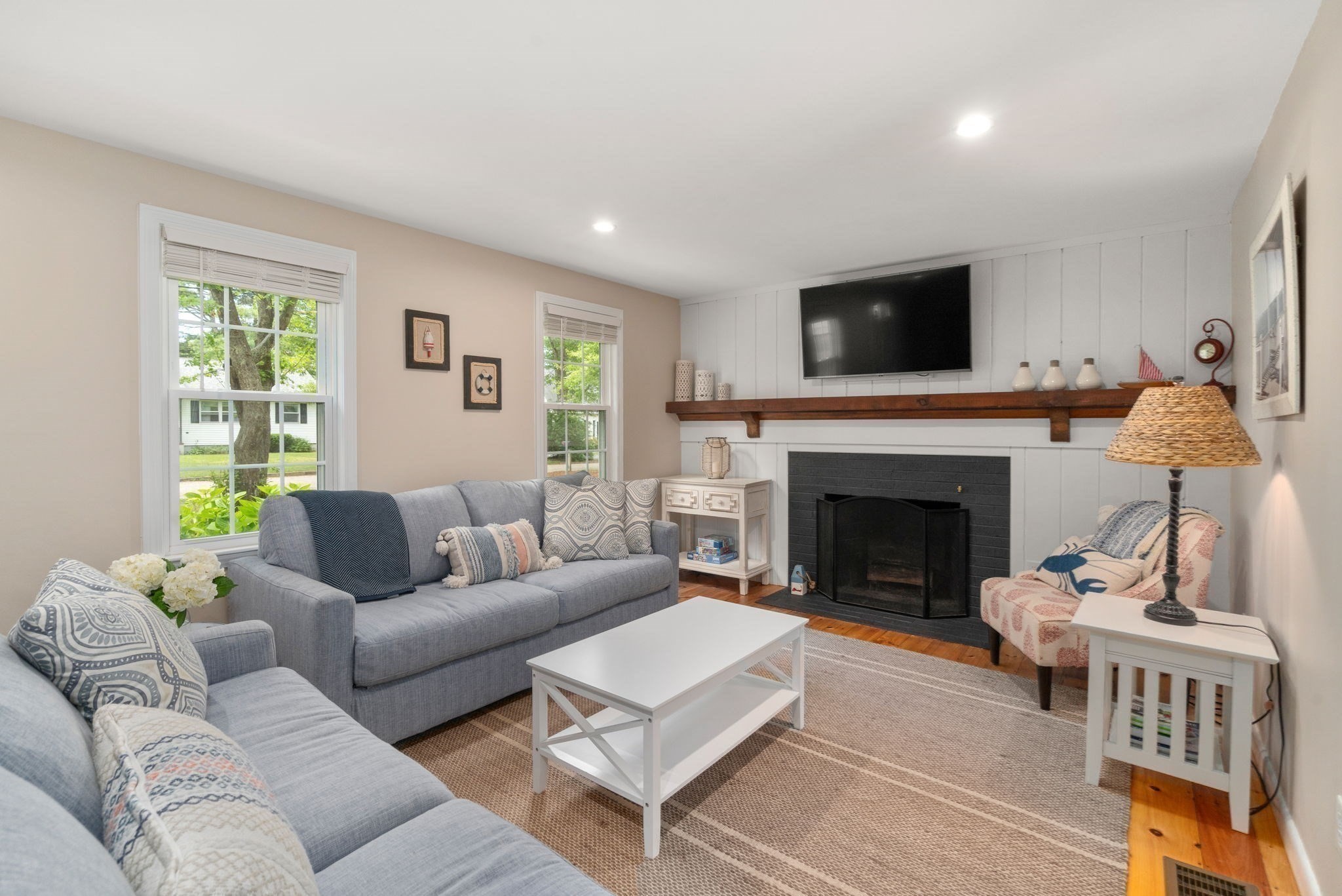 24 E Harbor Dr