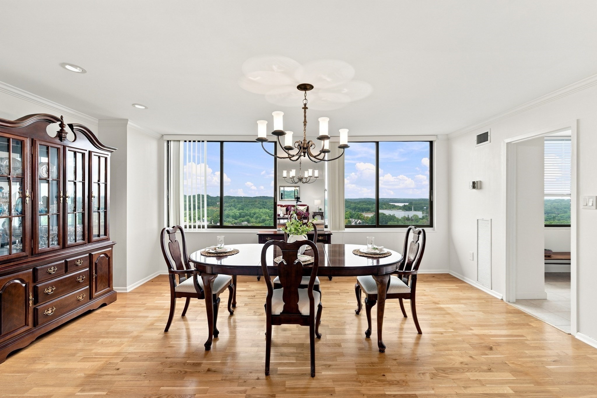 40 Village Rd # 1608