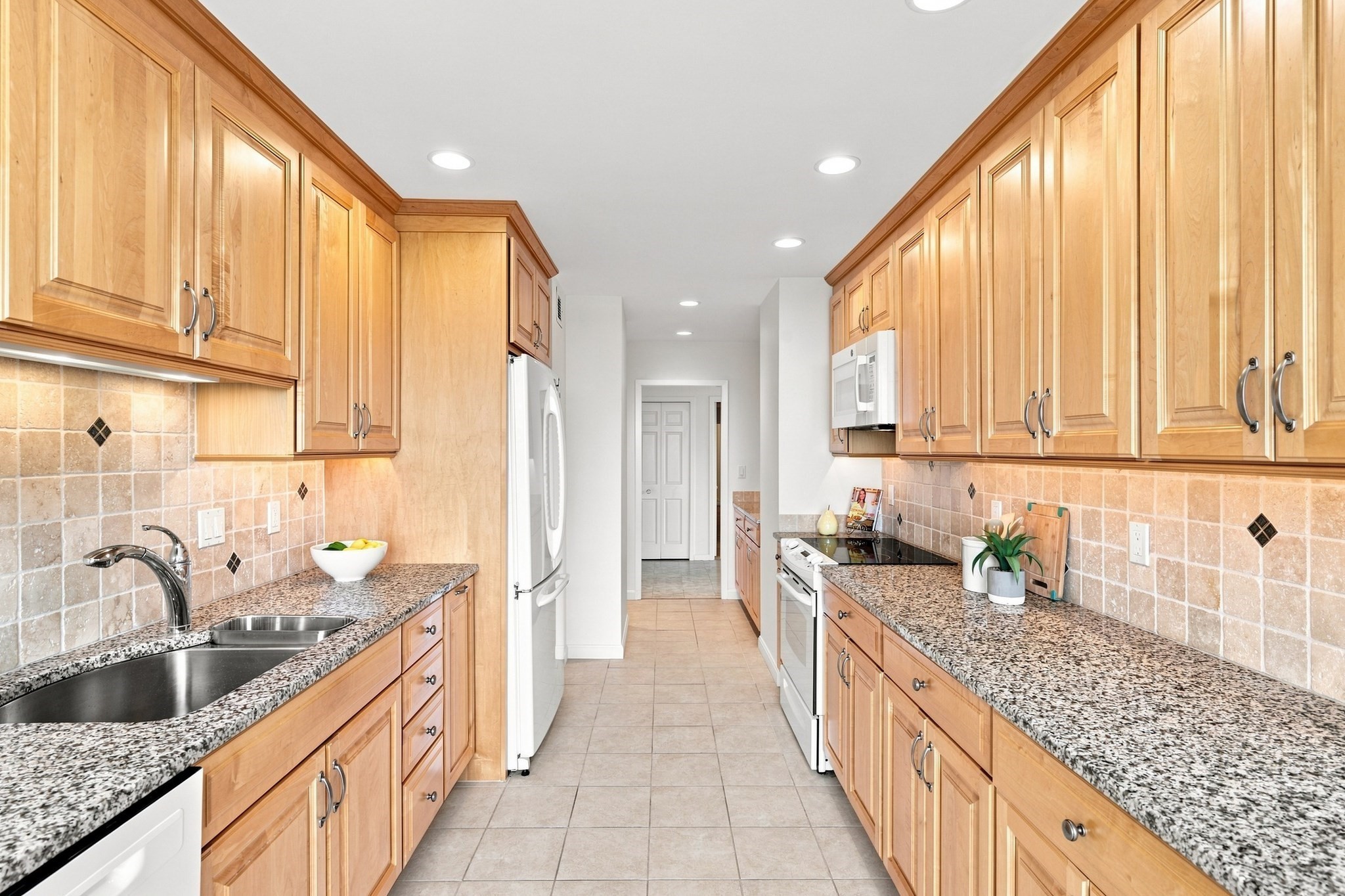 40 Village Rd # 1608