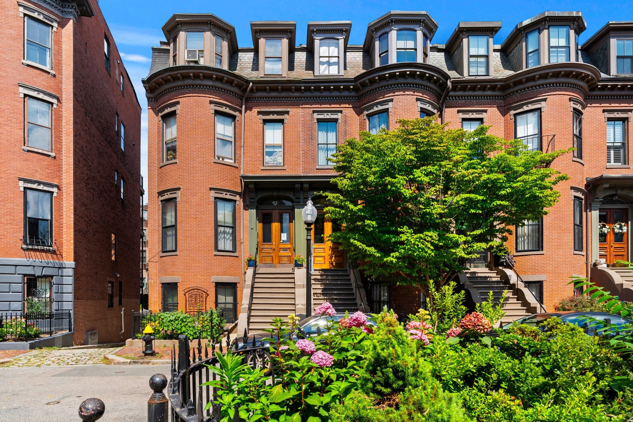 41 Concord Sq