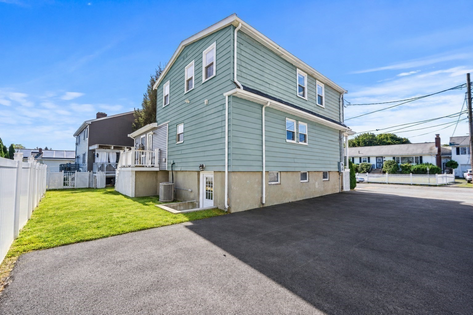 70 Haith St