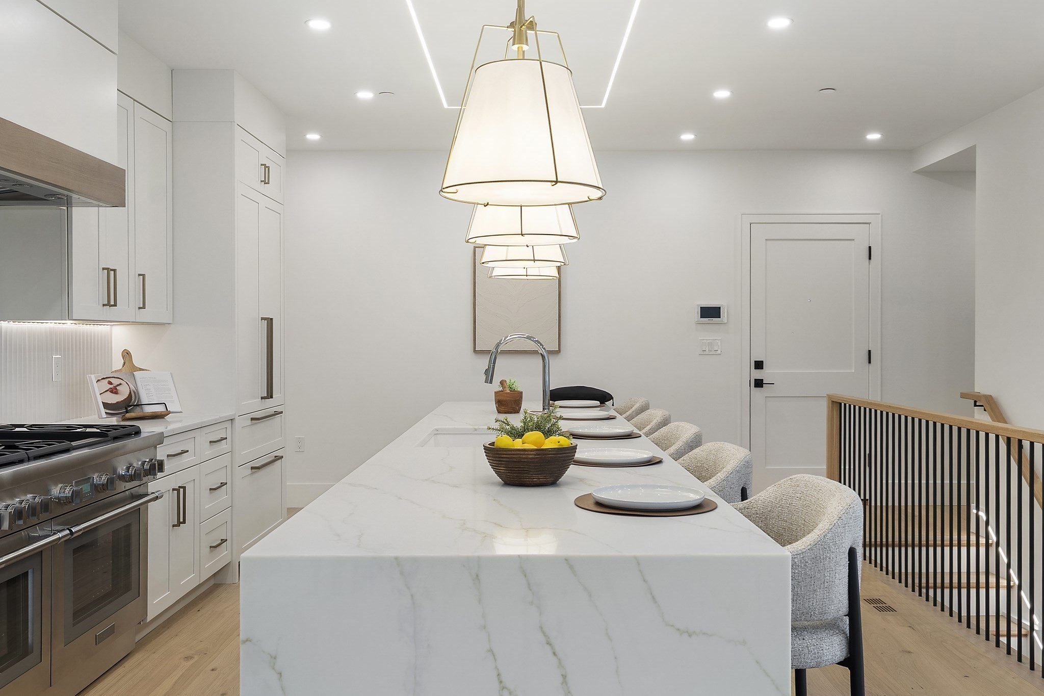 421 E. 6th St Unit: TH1