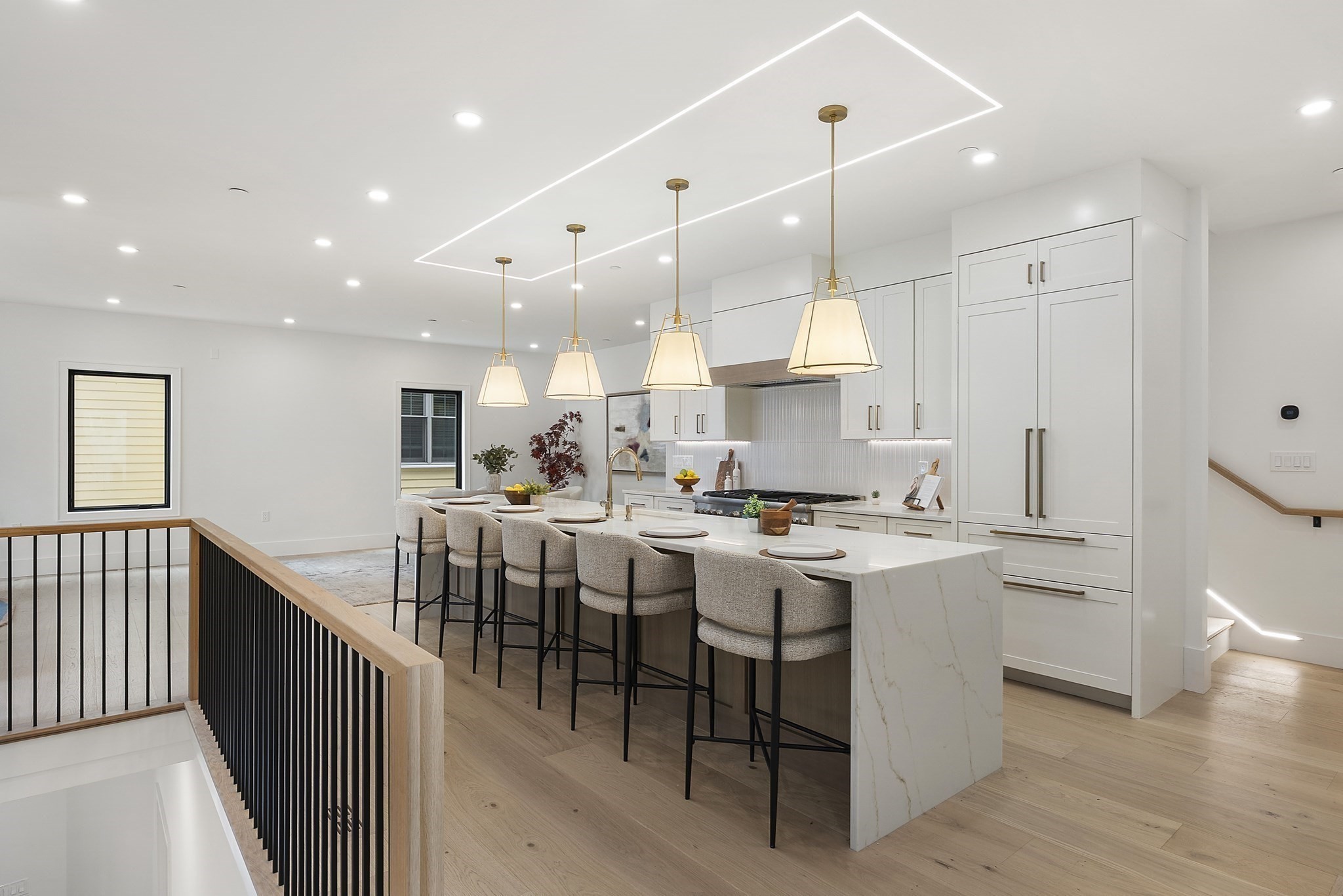 421 E. 6th St Unit: TH1
