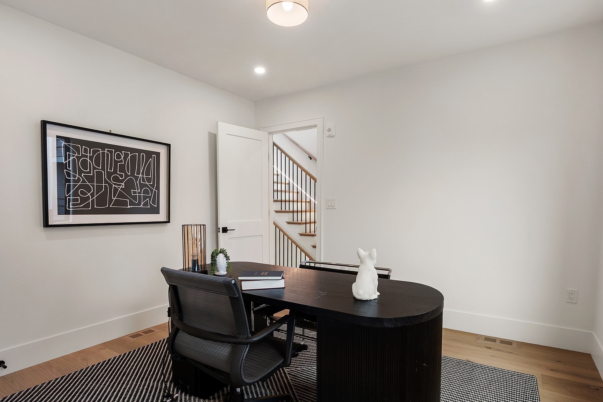 421 E. 6th St Unit: TH1