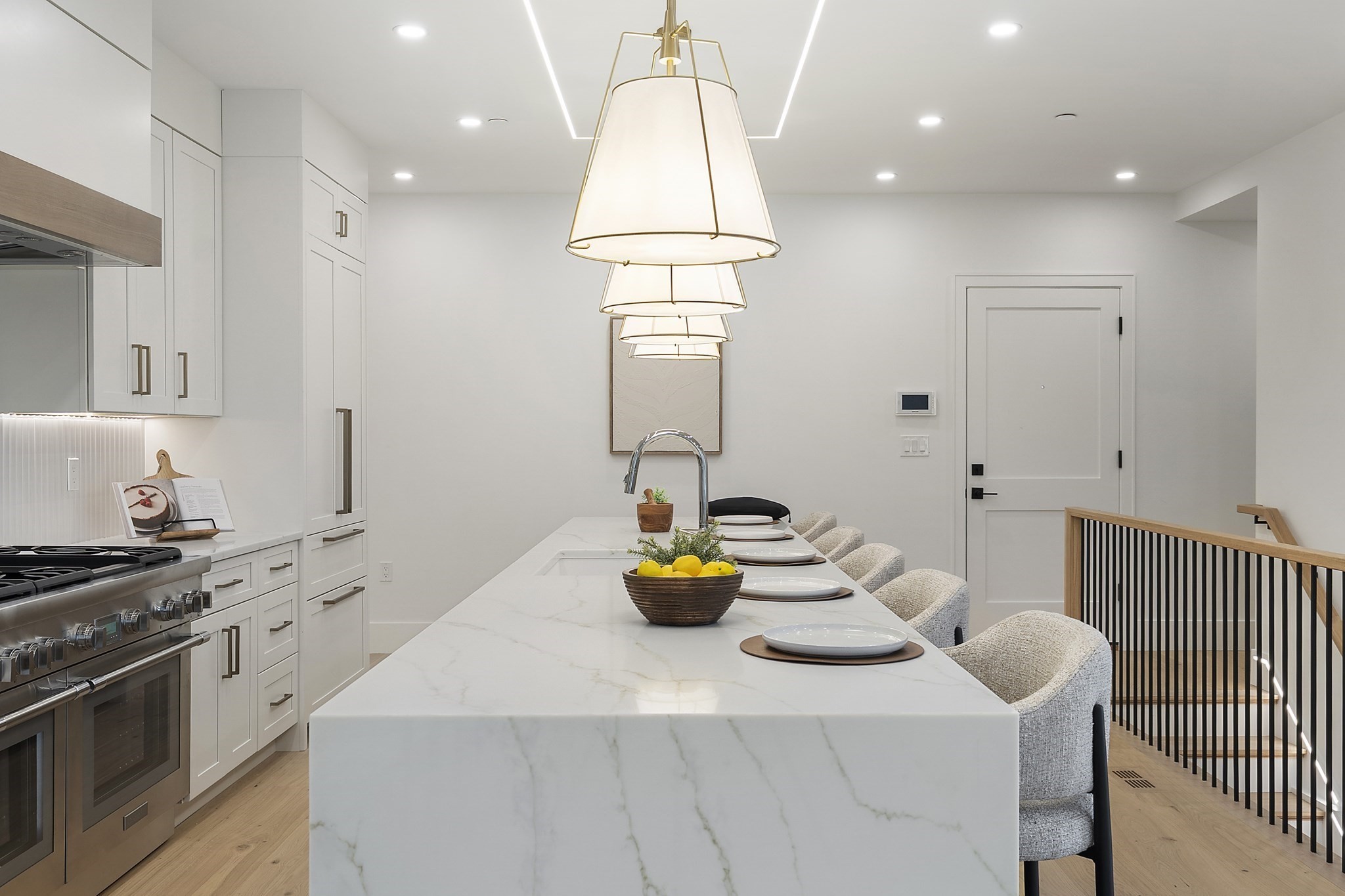 421 E. 6th St Unit: TH1