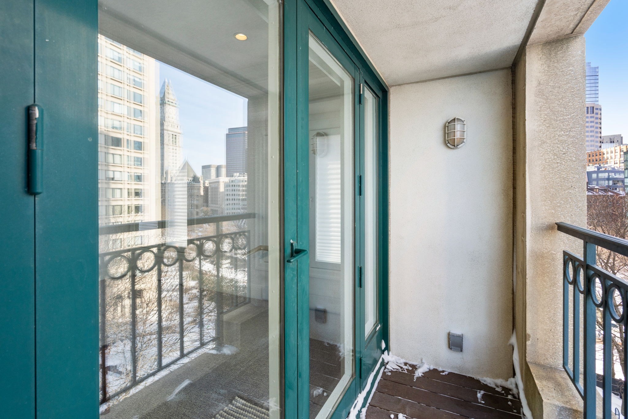 20 Rowes Wharf # 701