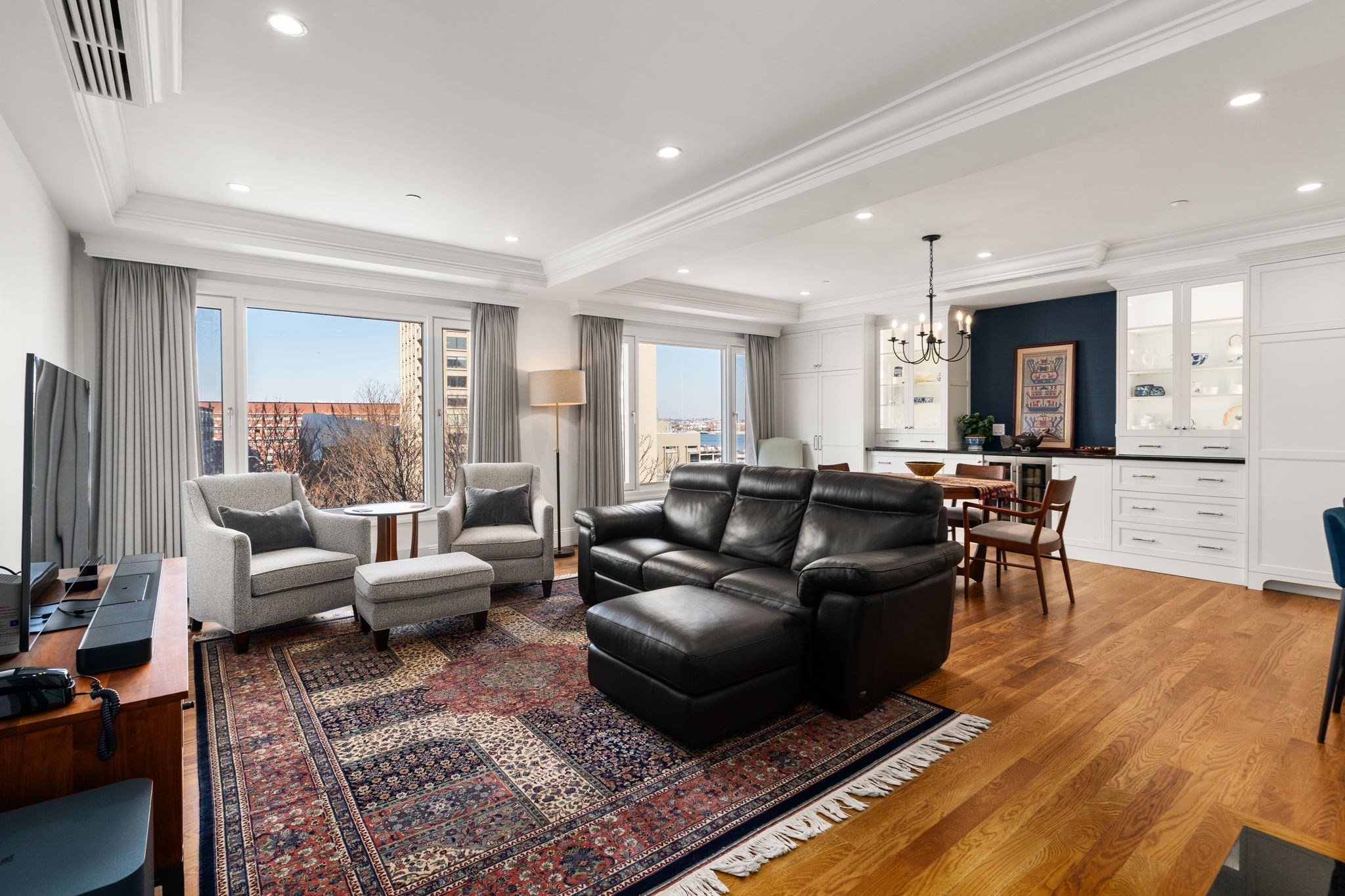20 Rowes Wharf # 701