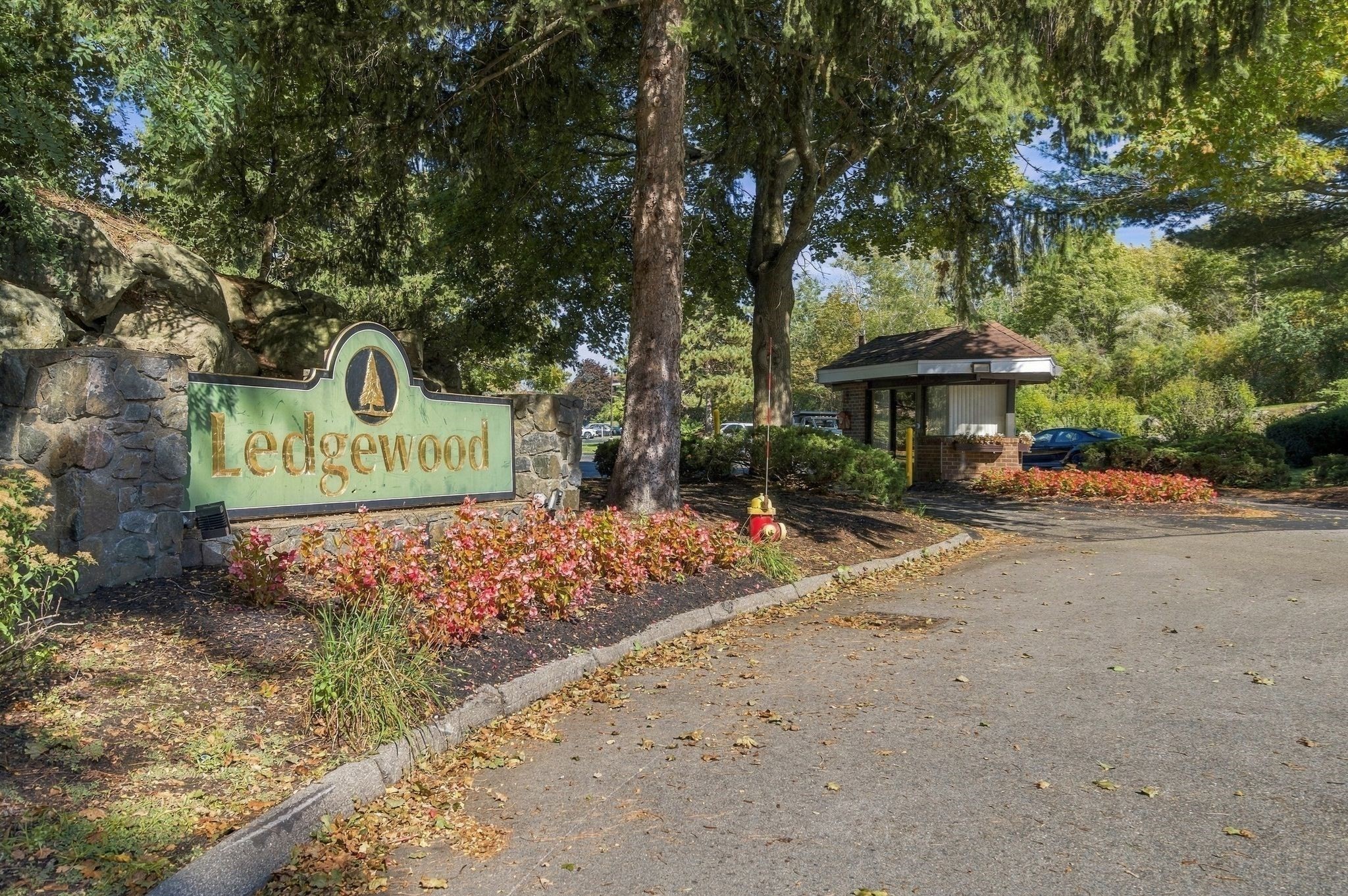 12 Ledgewood Way # 21