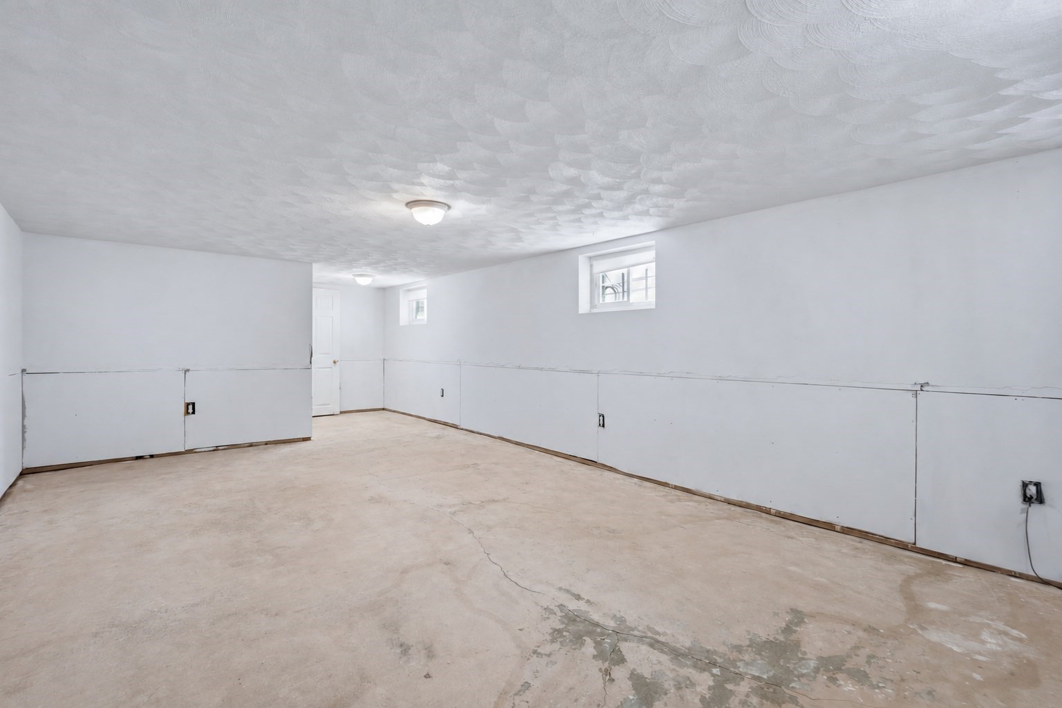 195 Mills Ave