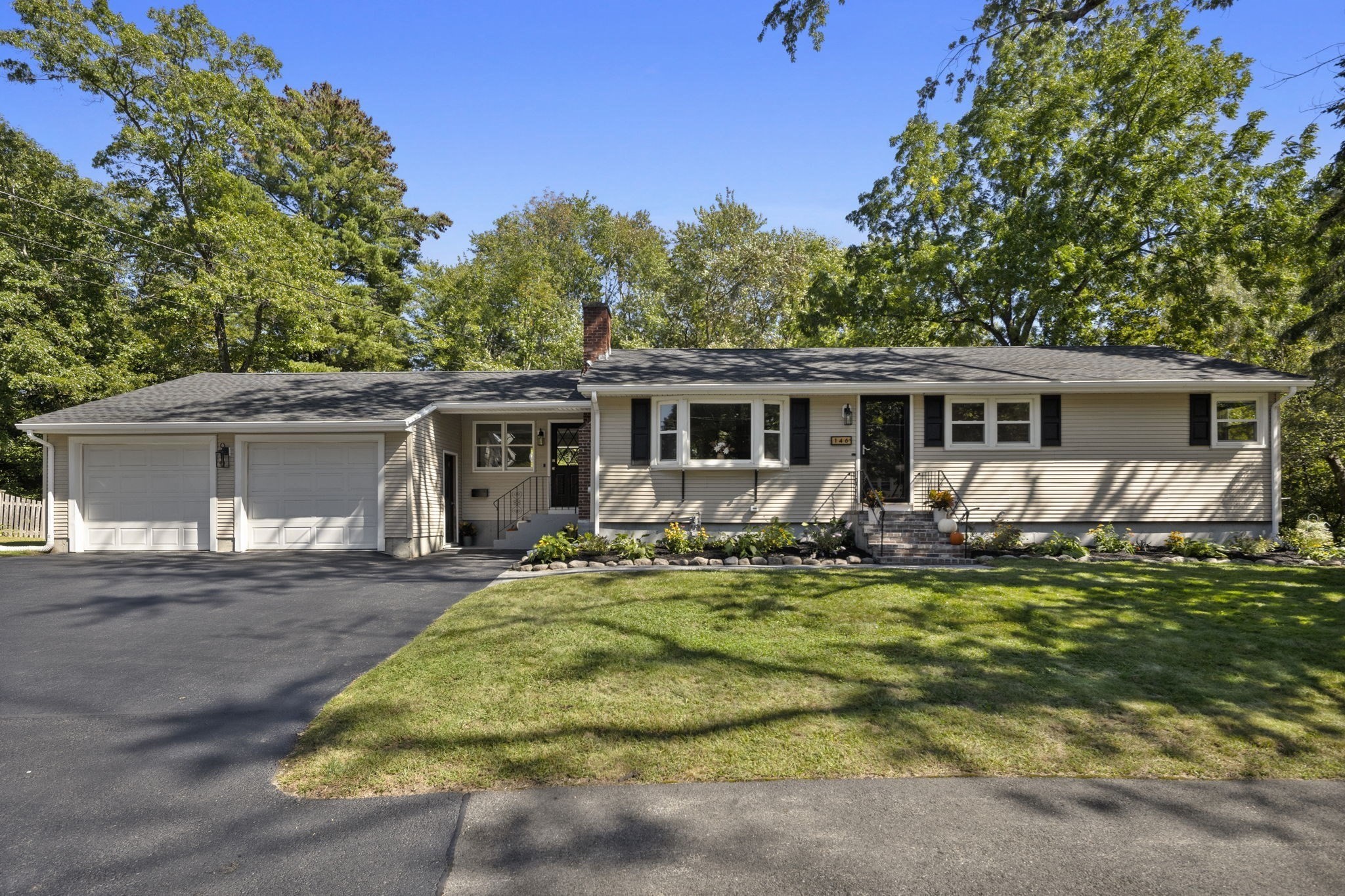 146 Helen Dr