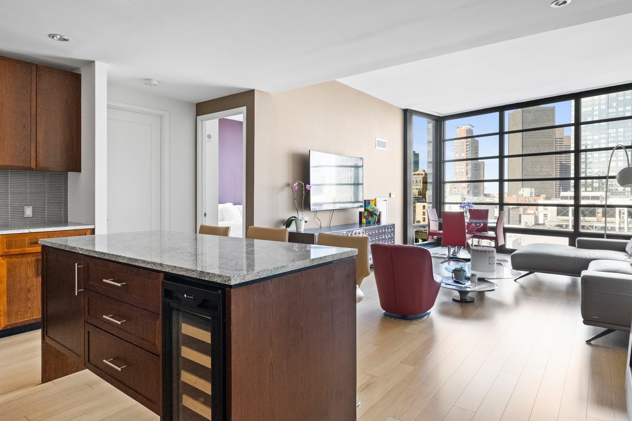 580 Washington Street Unit: PH05