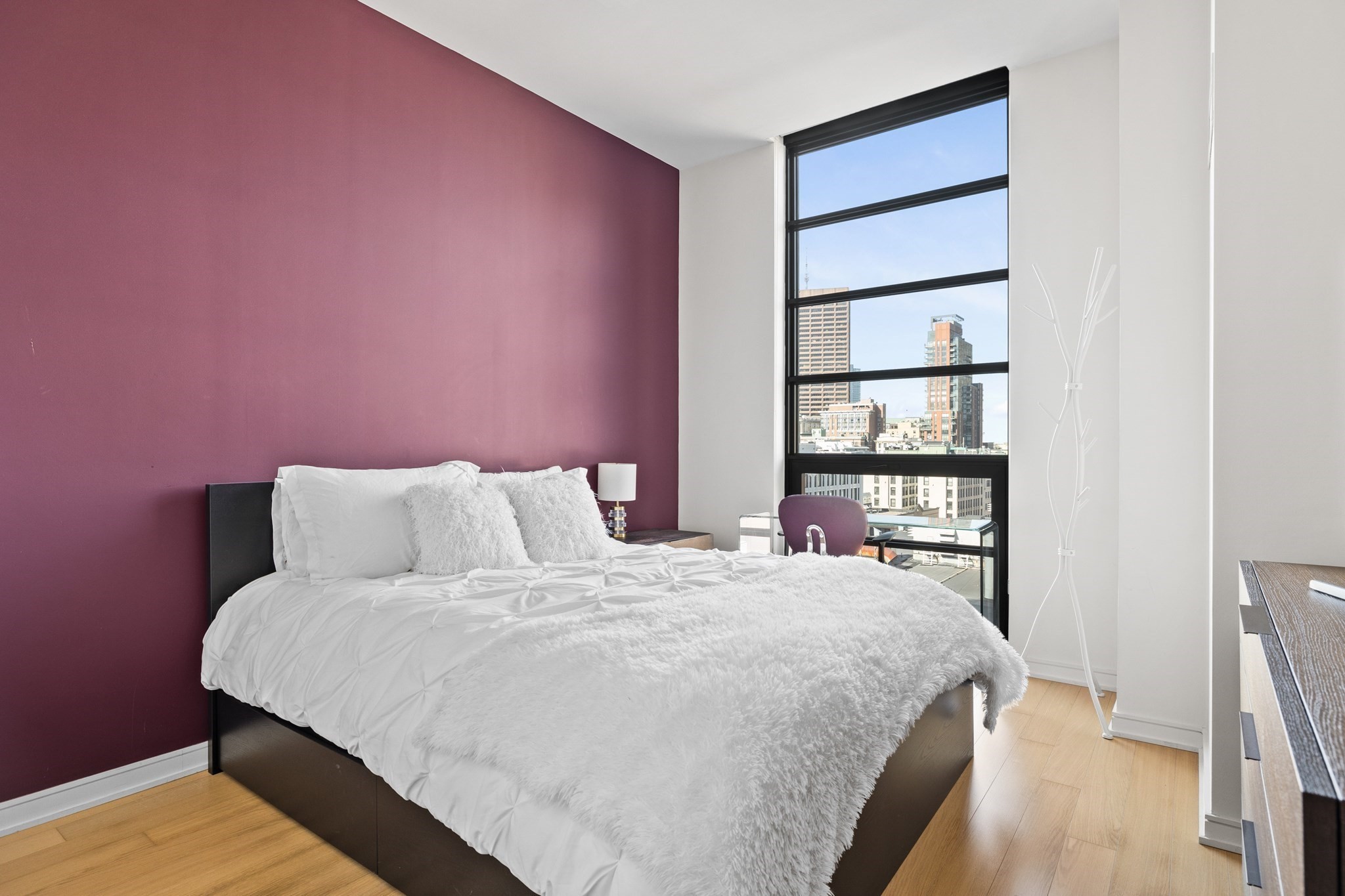 580 Washington Street Unit: PH05