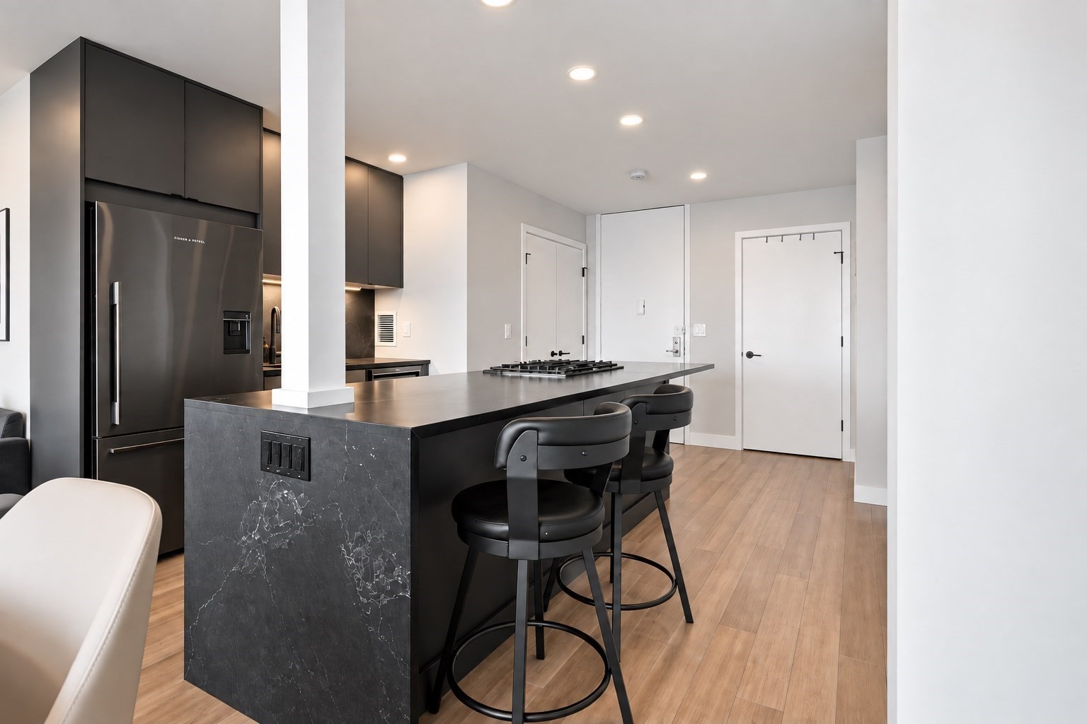 65 E India Row # 10E
