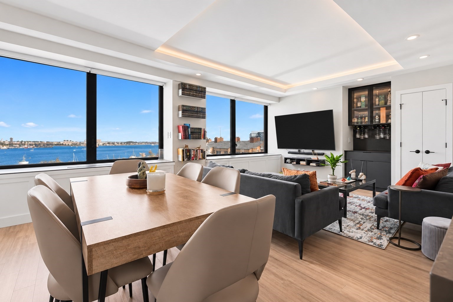65 E India Row # 10E