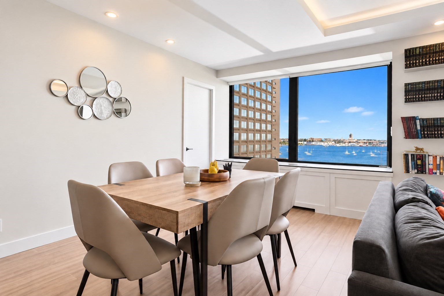 65 E India Row # 10E