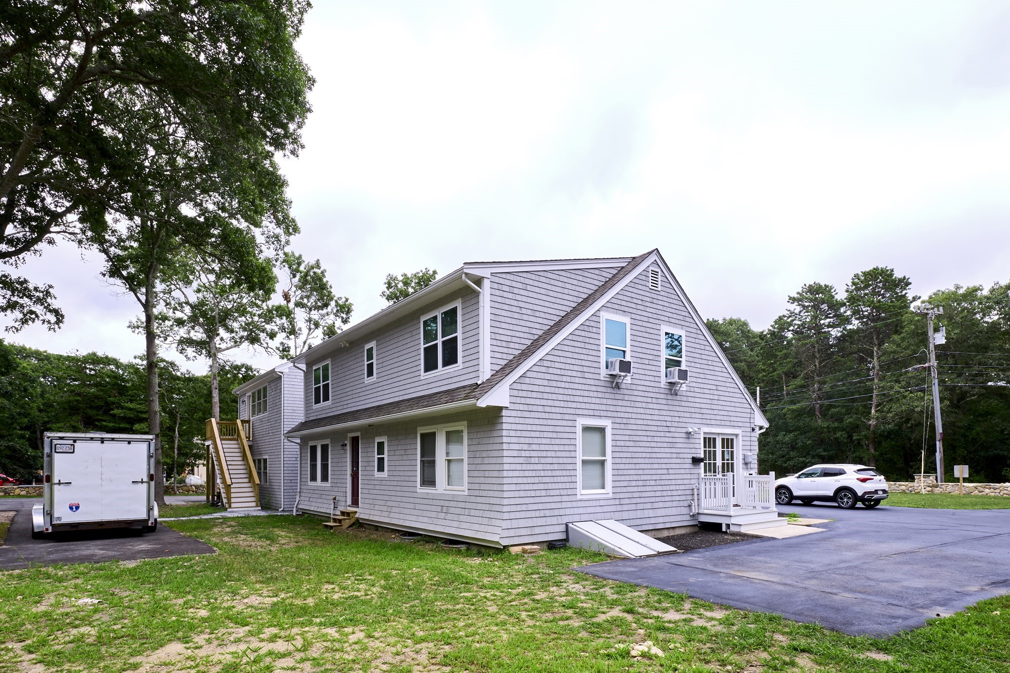 4 Edgerton Dr