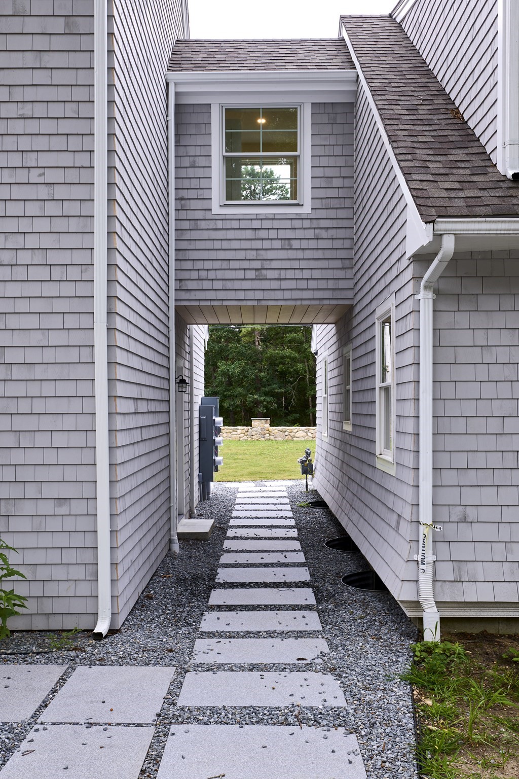 4 Edgerton Dr