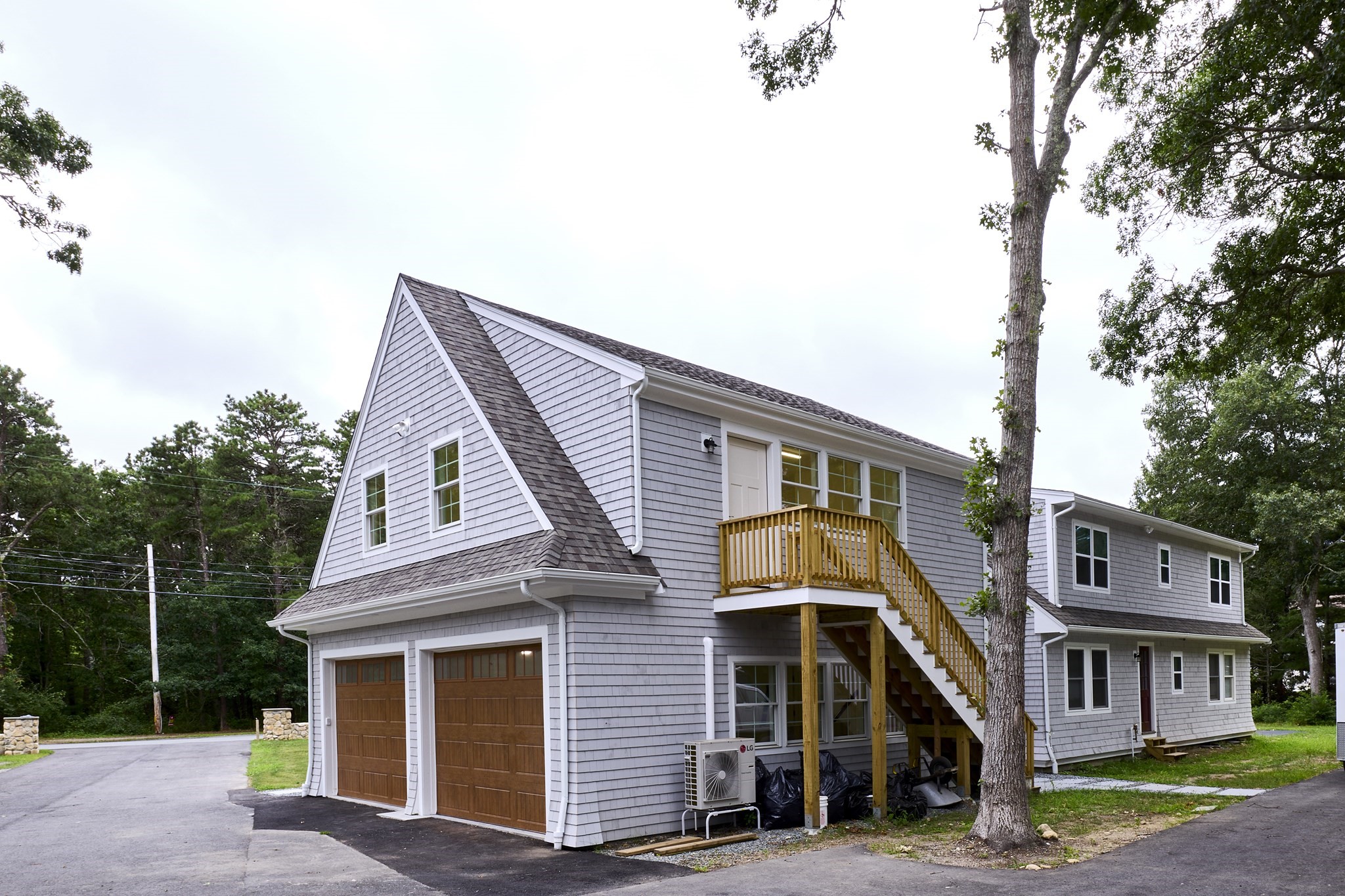 4 Edgerton Dr