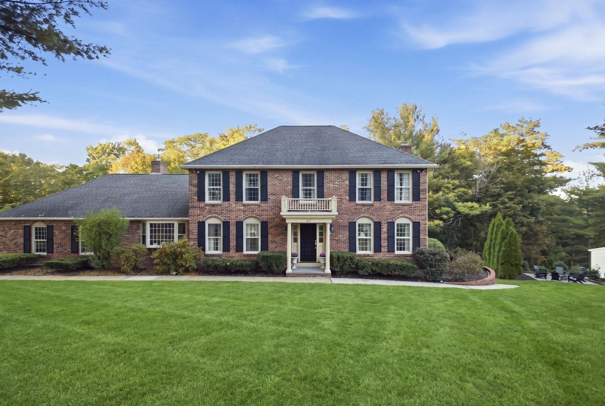 37 Smithshire Est