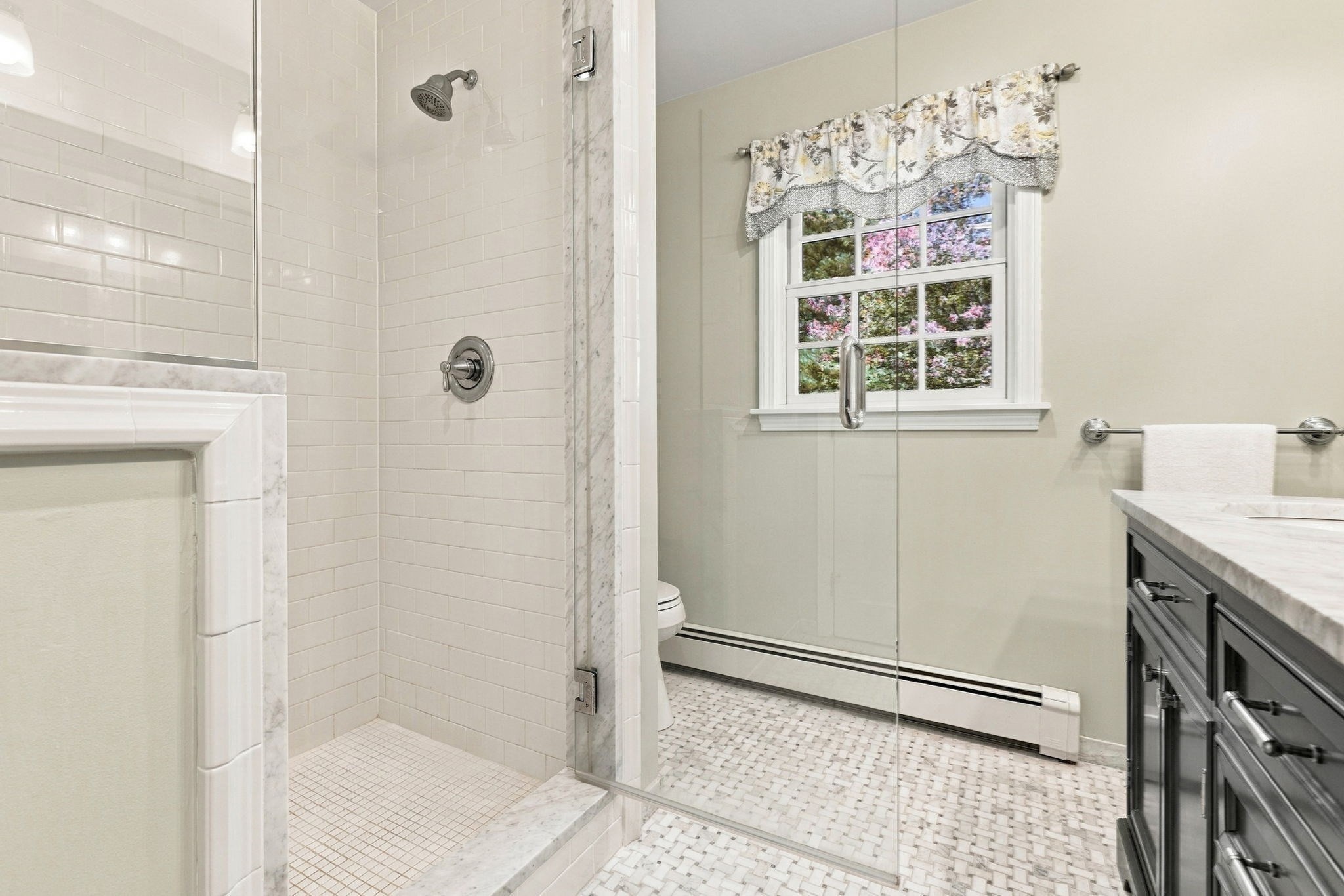 37 Smithshire Est