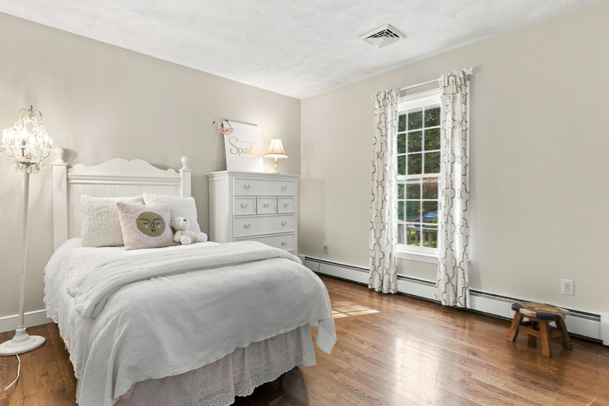 37 Smithshire Est