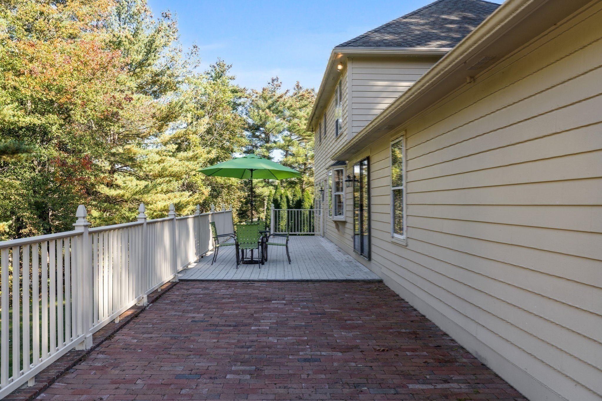 37 Smithshire Est