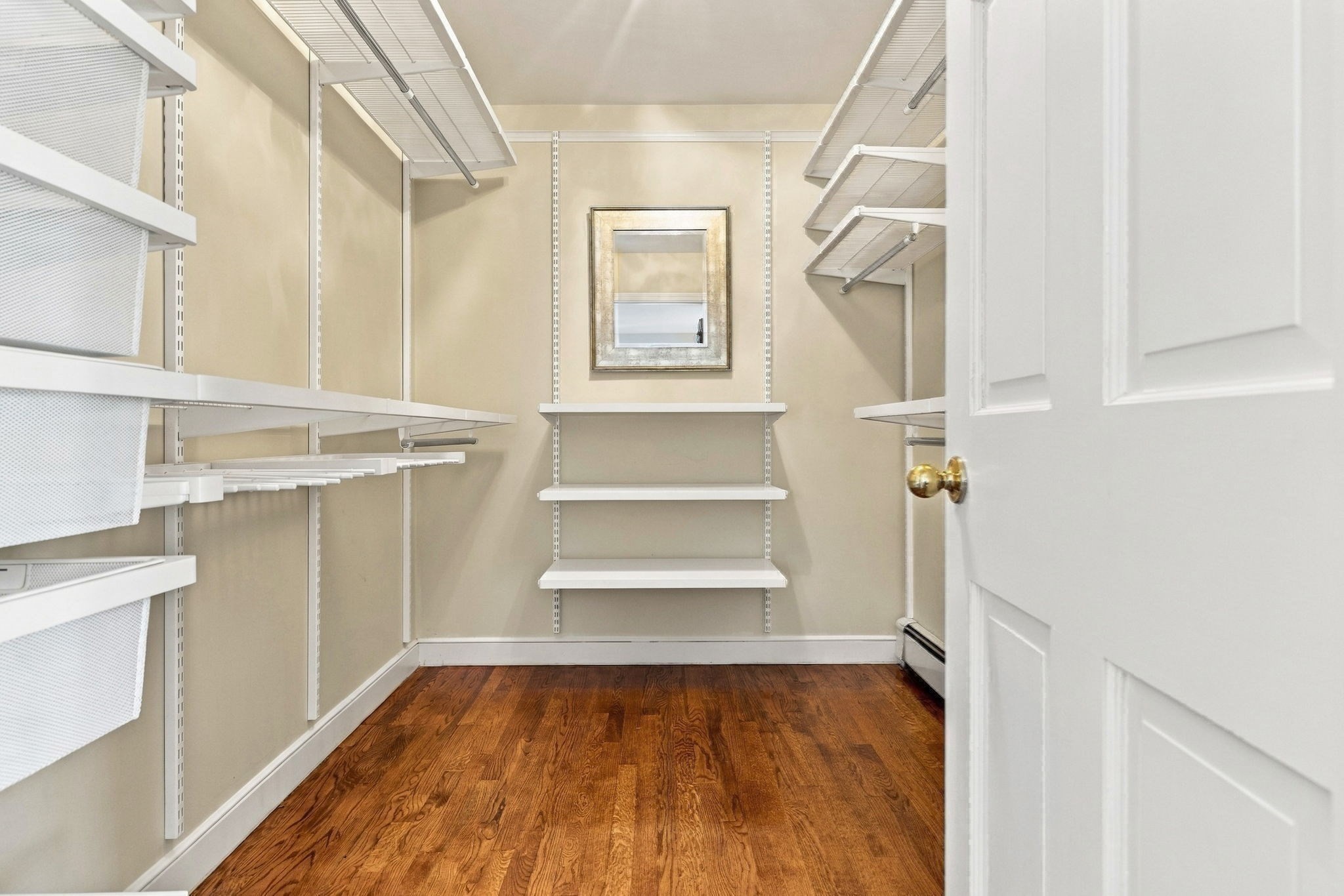 37 Smithshire Est