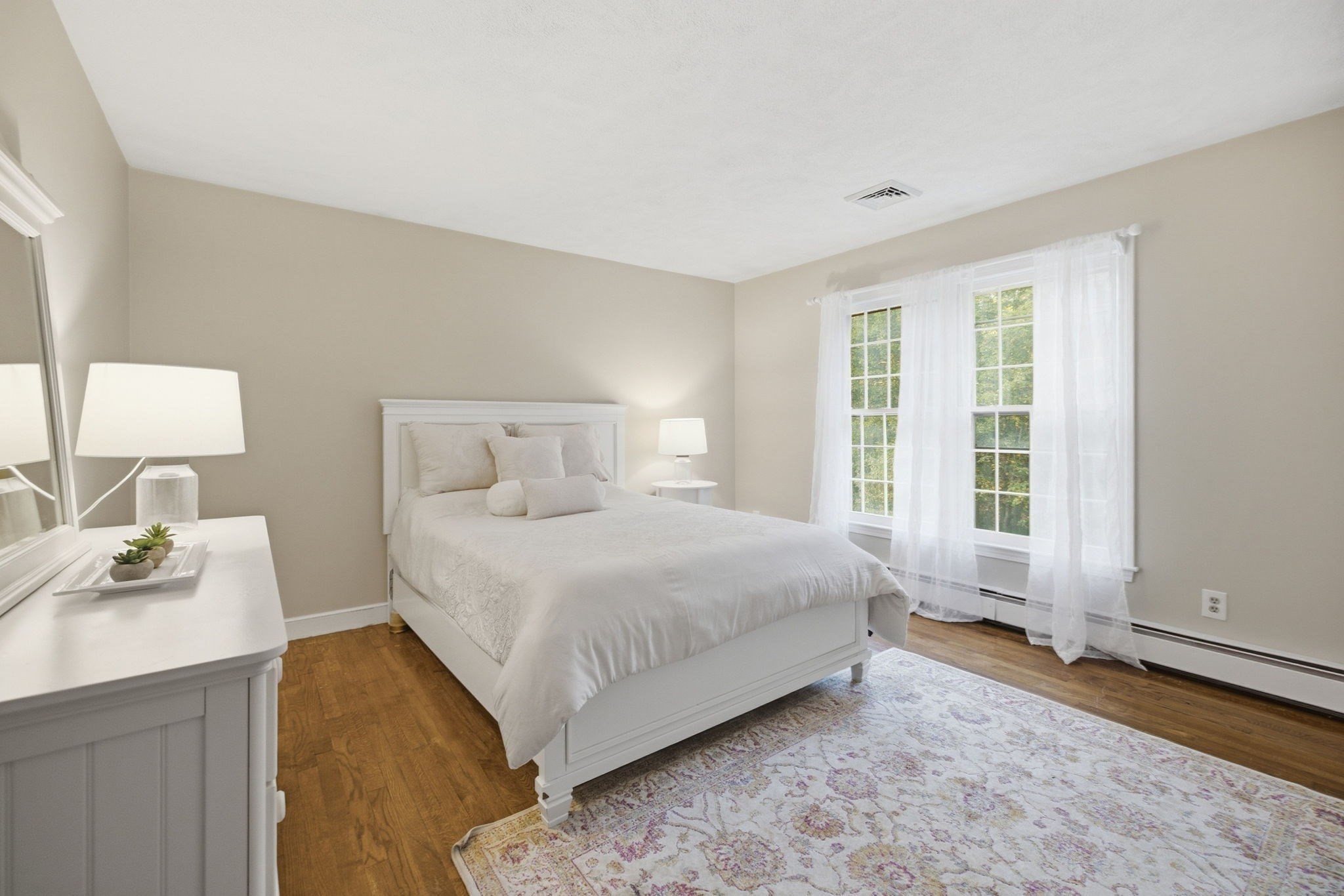 37 Smithshire Est