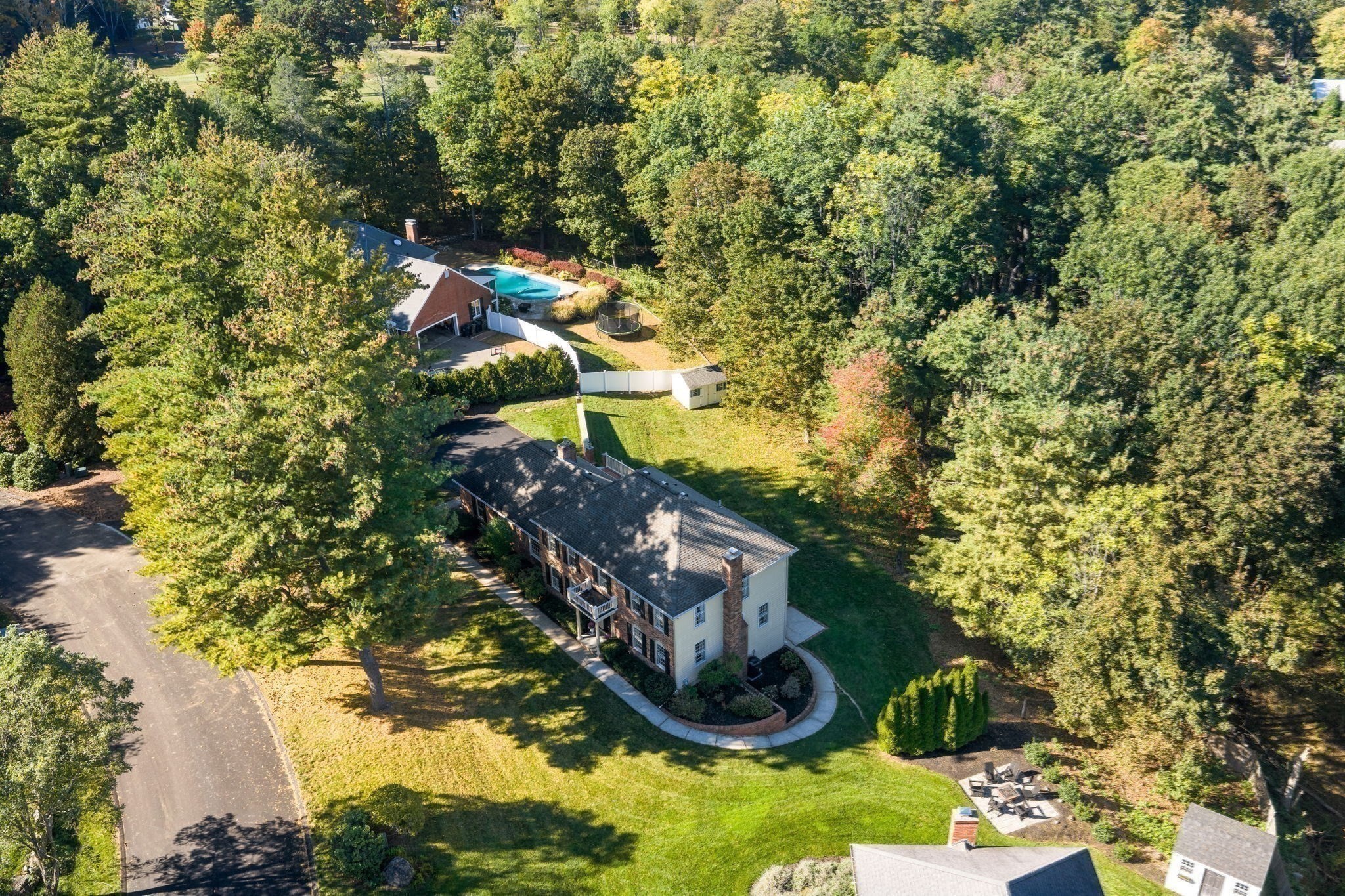 37 Smithshire Est